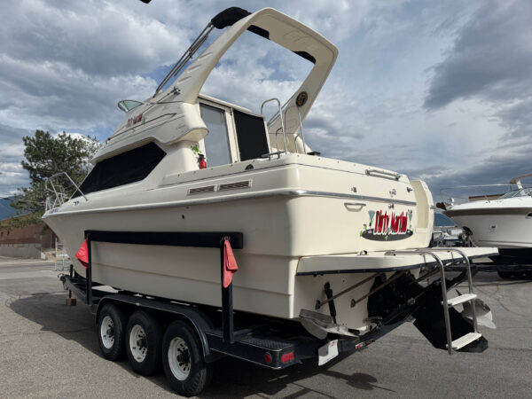 1996 28' Bayliner Ciera "2858 Command Bridge" - Image 5