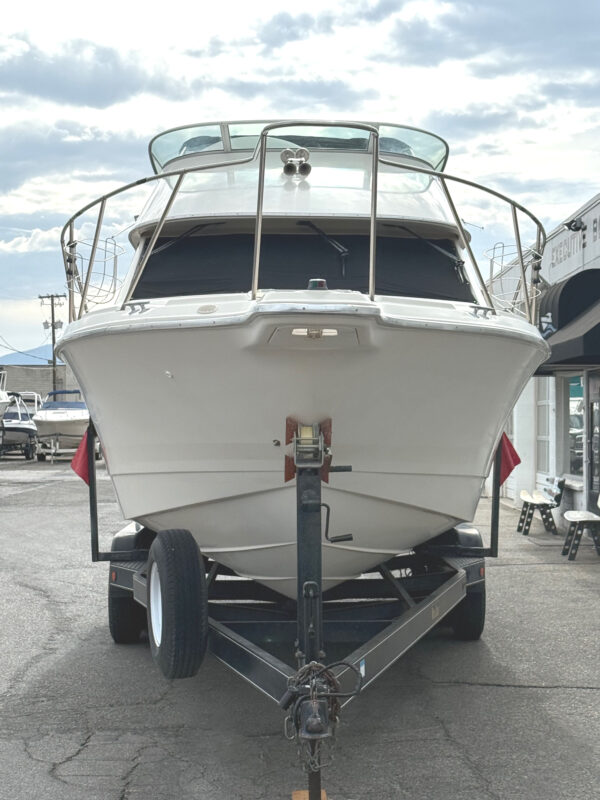 1996 28' Bayliner Ciera "2858 Command Bridge" - Image 8