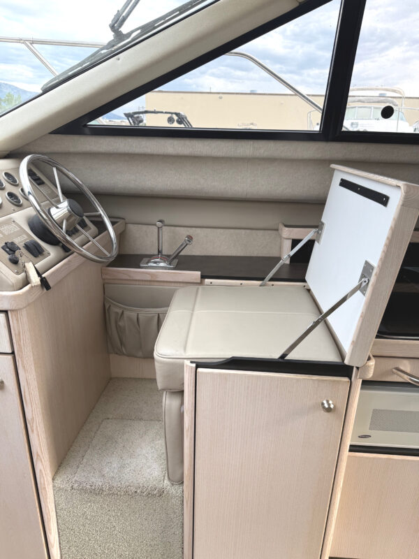 1996 28' Bayliner Ciera "2858 Command Bridge" - Image 34