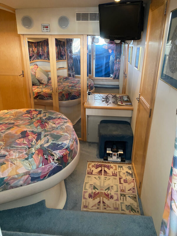 1996 43' "430 Cockpit Motor Yacht" - Image 42