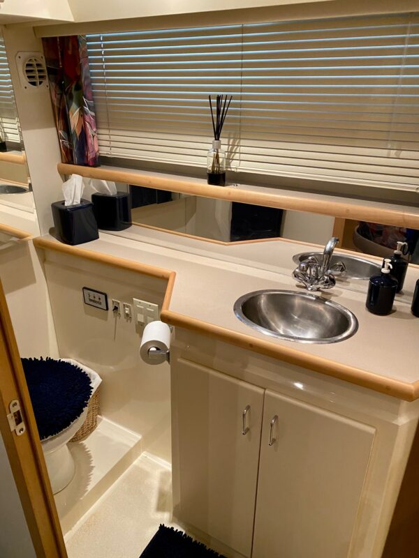 1996 43' "430 Cockpit Motor Yacht" - Image 44