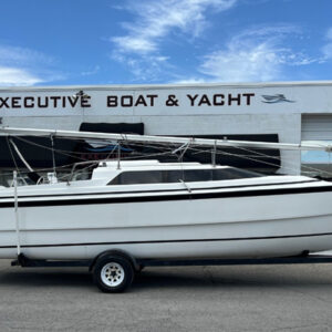 1998 26' MacGregor "26X/SL" Motorsailer