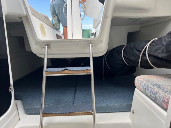 1998 26' MacGregor "26X/SL" Motorsailer - Image 26