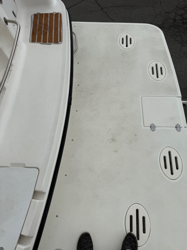 1998 30' Chaparral "Signature 300" - Image 28