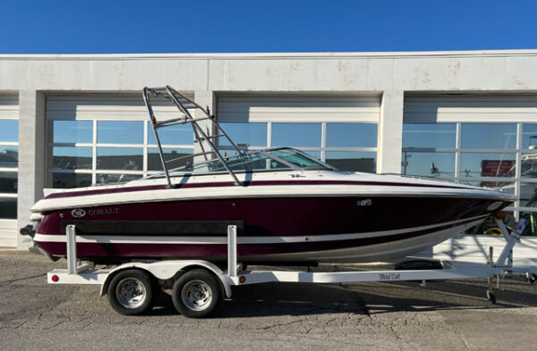 2000 22' Cobalt "227" Cuddy