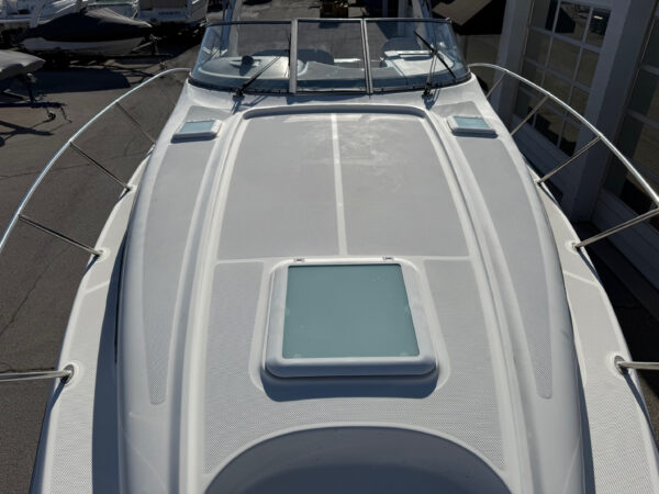 2004 30' Bayliner Cruiser "305 Sunbridge" - Image 13