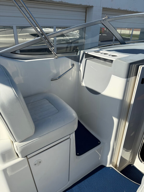 2004 30' Bayliner Cruiser "305 Sunbridge" - Image 17