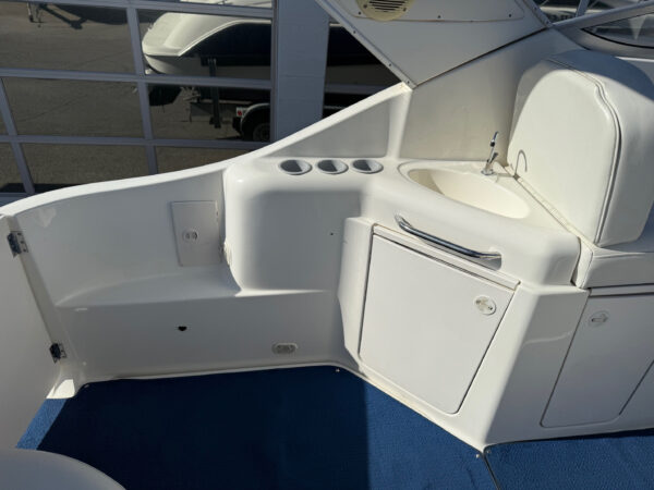 2004 30' Bayliner Cruiser "305 Sunbridge" - Image 19