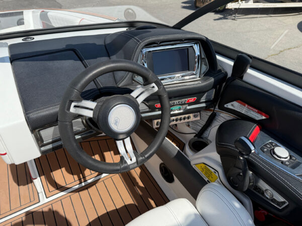 2016 23' Super Air Nautique "G23" - Image 19
