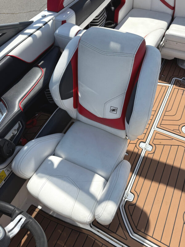 2016 23' Super Air Nautique "G23" - Image 20