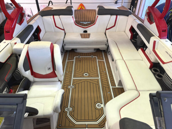 2016 23' Super Air Nautique "G23" - Image 10