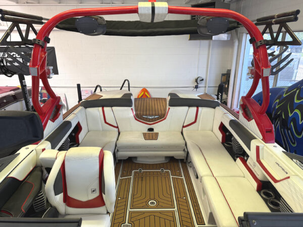 2016 23' Super Air Nautique "G23" - Image 11