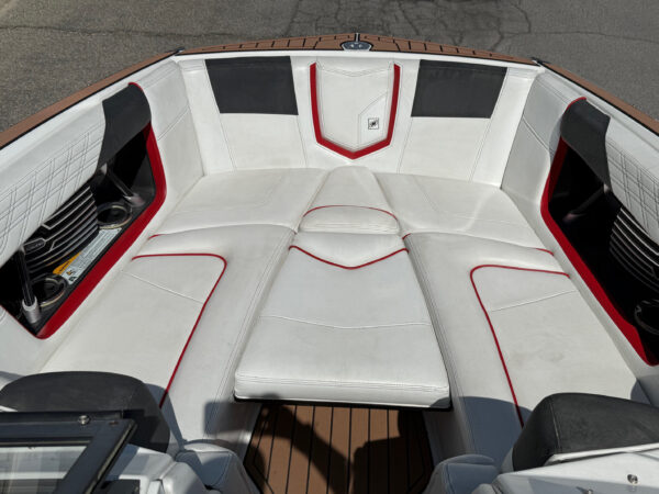 2016 23' Super Air Nautique "G23" - Image 12