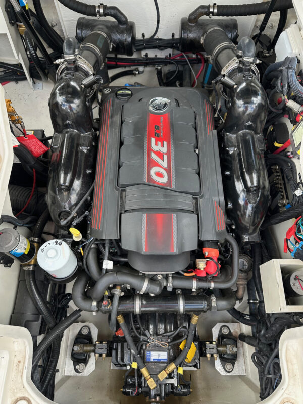 2017 23' Sea Ray "SLX-W 230" Surf - Image 26