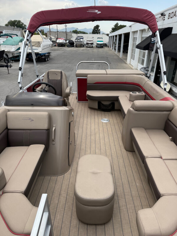 2021 18' Bennington "18 SLX" Pontoon Boat REDUCED - Image 17