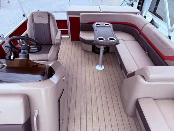 2021 18' Bennington "18 SLX" Pontoon Boat REDUCED - Image 18