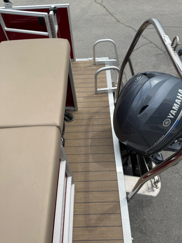 2021 18' Bennington "18 SLX" Pontoon Boat REDUCED - Image 22
