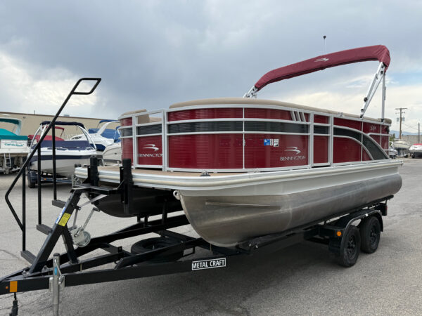 2021 18' Bennington "18 SLX" Pontoon Boat REDUCED - Image 7