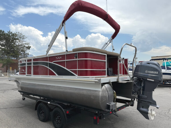 2021 18' Bennington "18 SLX" Pontoon Boat REDUCED - Image 8