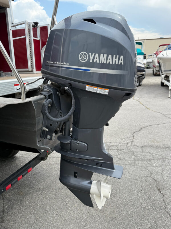 2021 18' Bennington "18 SLX" Pontoon Boat REDUCED - Image 9
