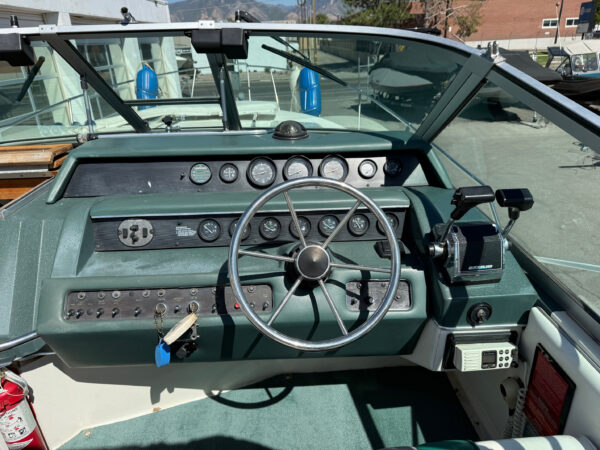 1990 27' Sea Ray "270 Sundancer" - Image 16