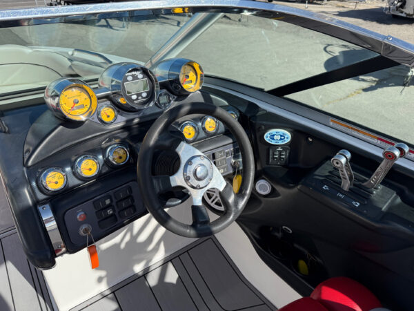 2005 28' MasterCraft "X80 STS" Bowrider - Image 30