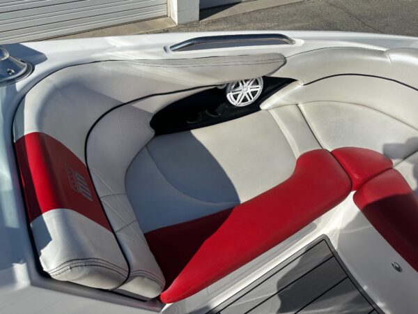 2005 28' MasterCraft "X80 STS" Bowrider - Image 14