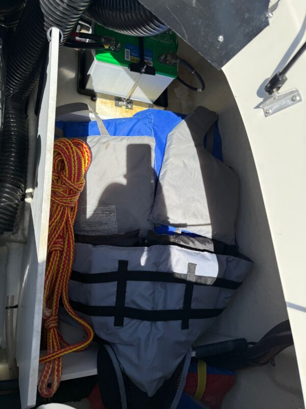 2008 19' Sea Ray "195 Sport" Bowrider - Image 20