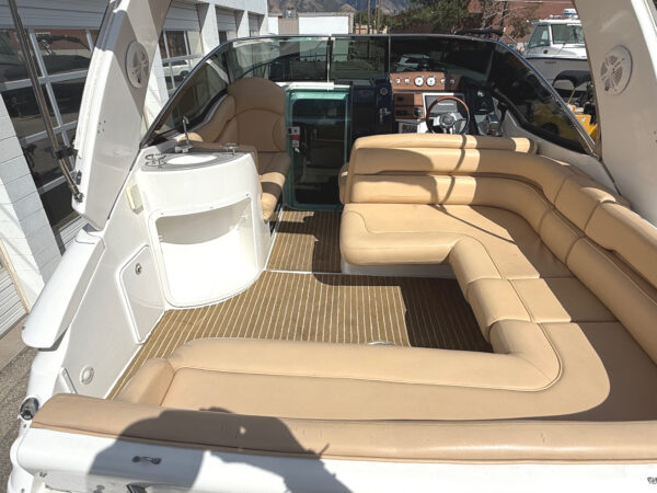 2009 26' Doral "Venezia" Cruiser - Image 10