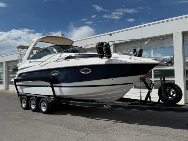 2009 26' Doral "Venezia" Cruiser - Image 2