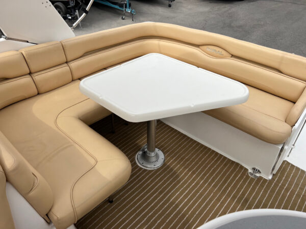 2009 26' Doral "Venezia" Cruiser - Image 17