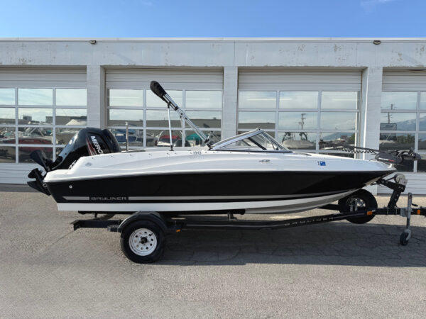 2015 17' Bayliner "170 Bowrider"