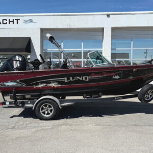 2015 18' Lund "1875 Crossover XS"