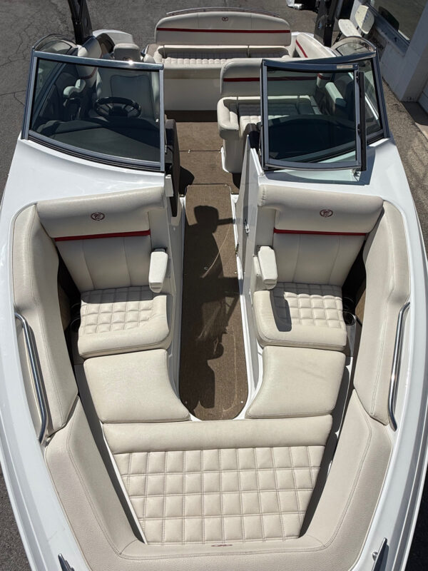 2017 24' Cobalt "R3WSS" SURF - Image 13