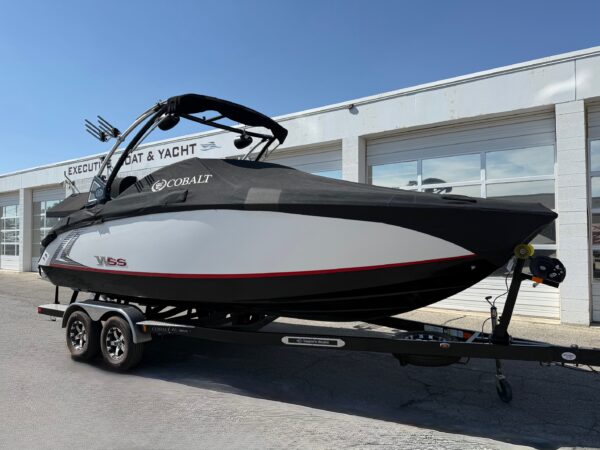 2017 24' Cobalt "R3WSS" SURF - Image 10