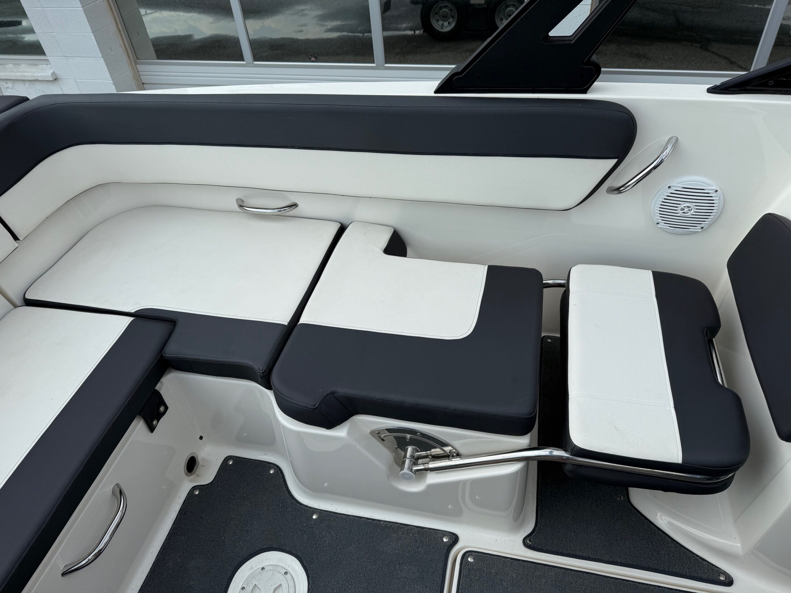 2021 22' Bayliner "VR6 Bowrider" - Image 21