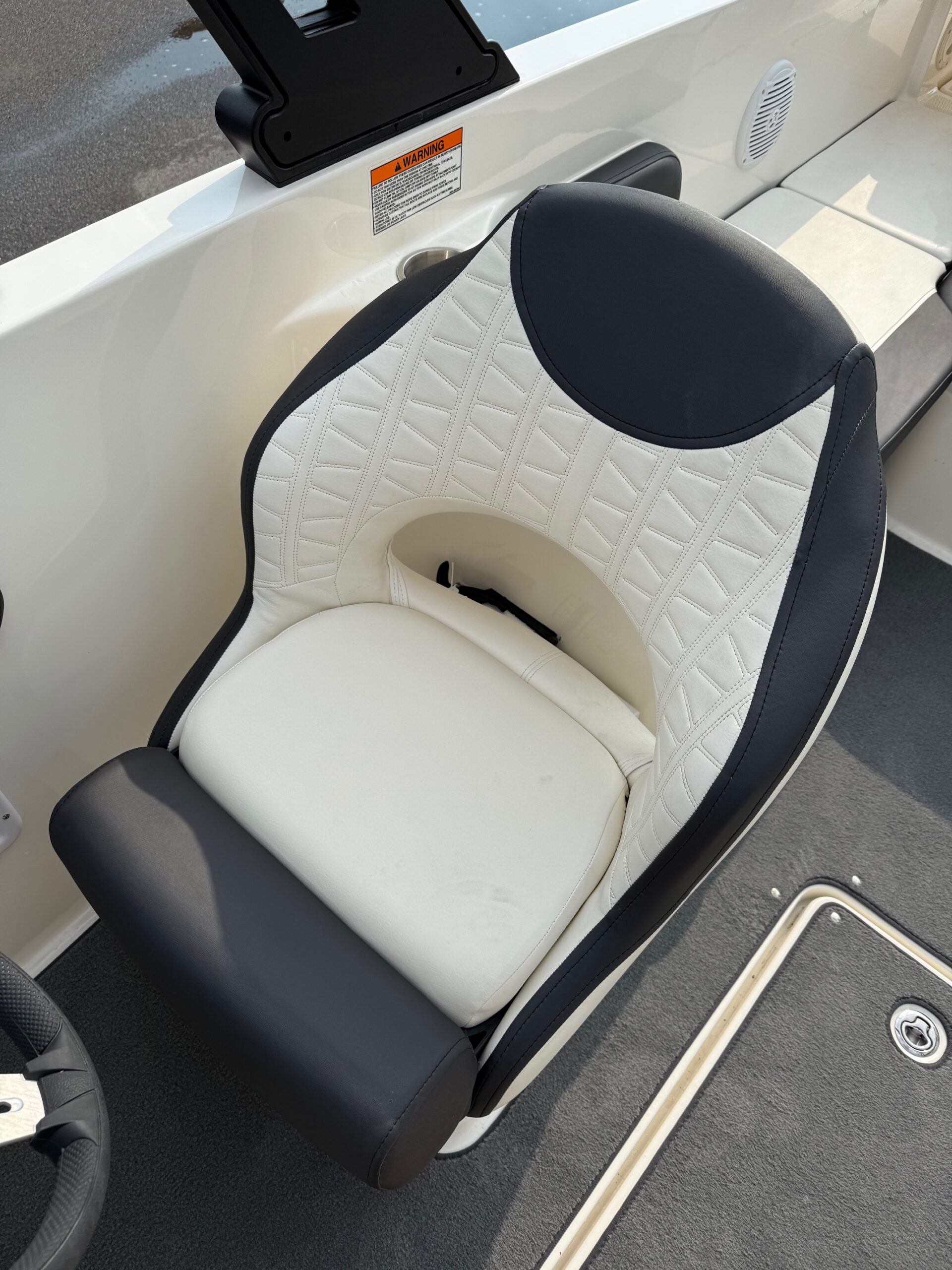 2021 22' Bayliner "VR6 Bowrider" - Image 25