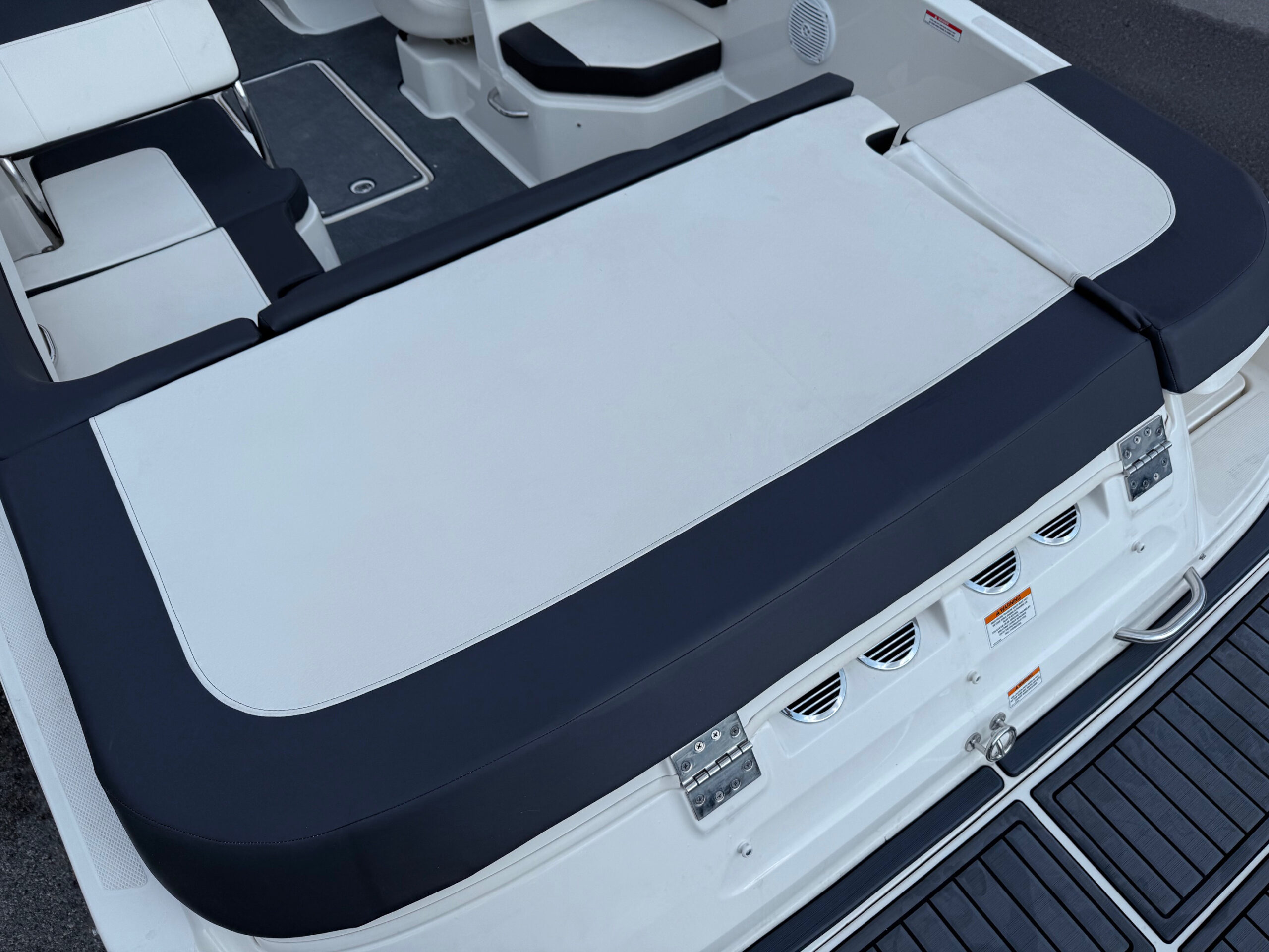 2021 22' Bayliner "VR6 Bowrider" - Image 30