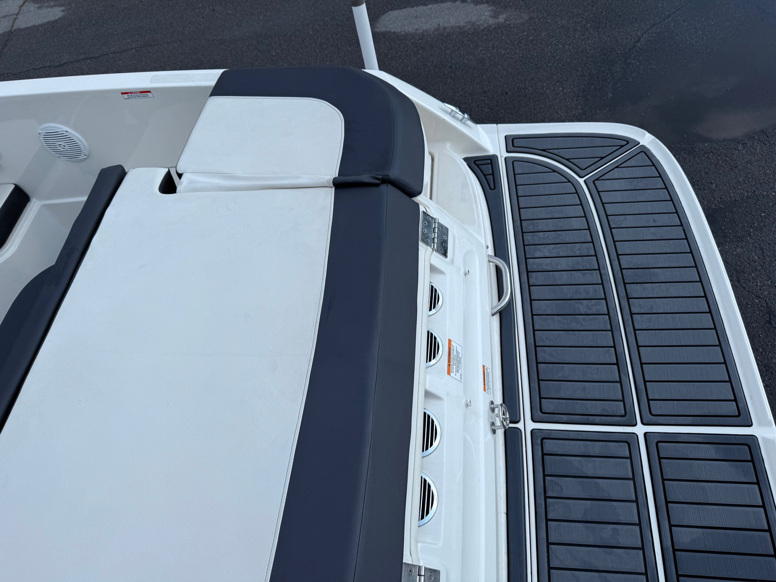 2021 22' Bayliner "VR6 Bowrider" - Image 31