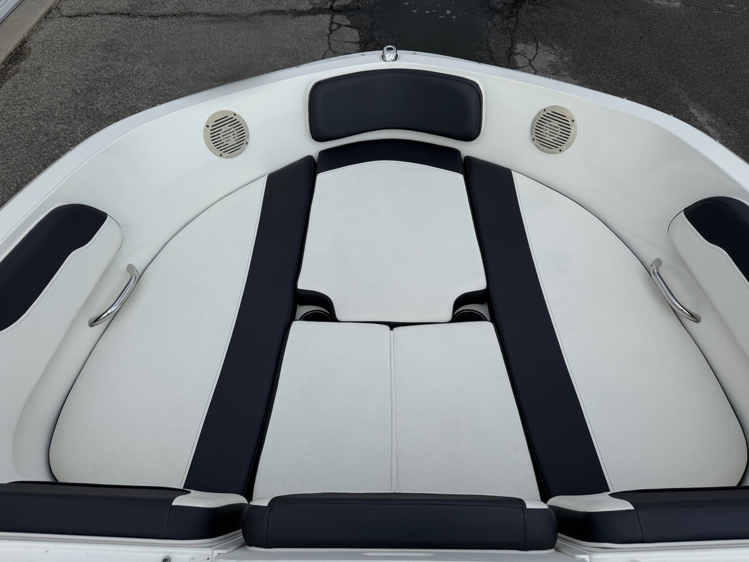 2021 22' Bayliner "VR6 Bowrider" - Image 12