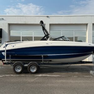 2021 22' Bayliner "VR6 Bowrider"