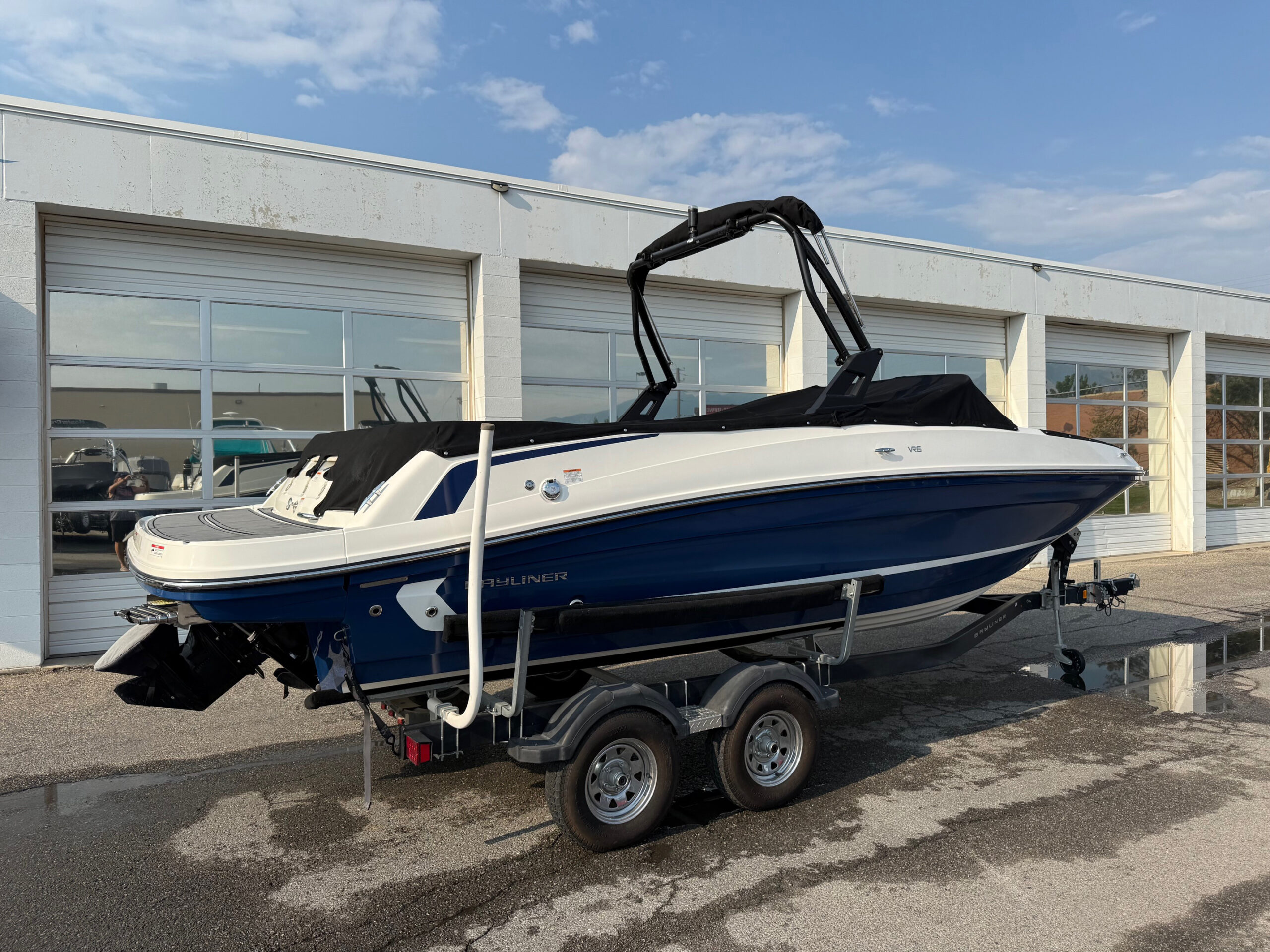2021 22' Bayliner "VR6 Bowrider" - Image 7