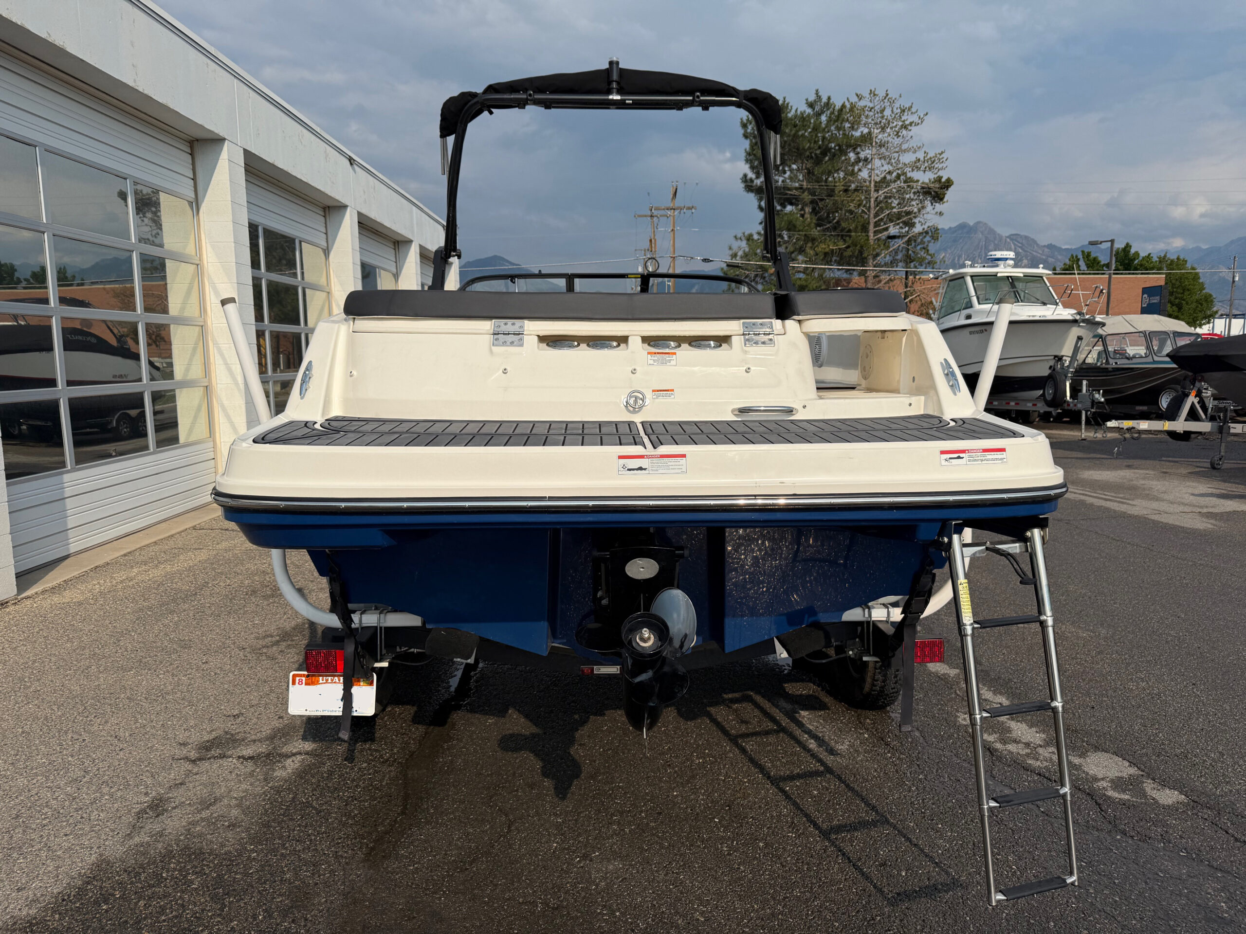 2021 22' Bayliner "VR6 Bowrider" - Image 8