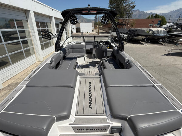 2023 25' Moomba "MAKAI" Bowrider - Image 12