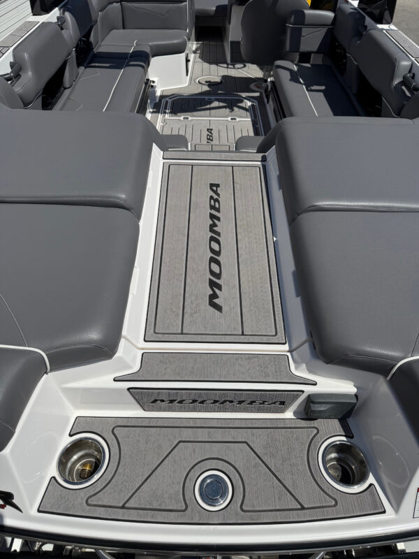 2023 25' Moomba "MAKAI" Bowrider - Image 17