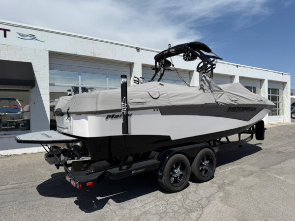 2023 25' Moomba "MAKAI" Bowrider - Image 8