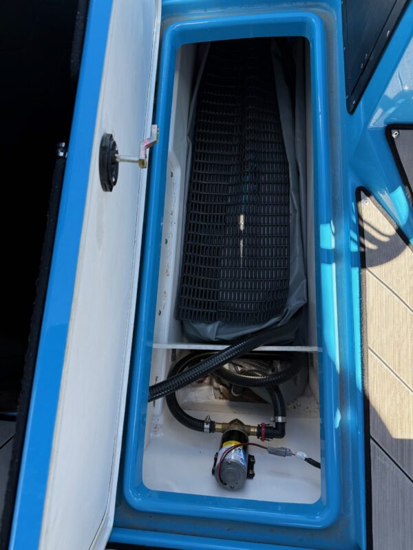 2023 25' Yamaha Wake Series "255 XD" - Image 10