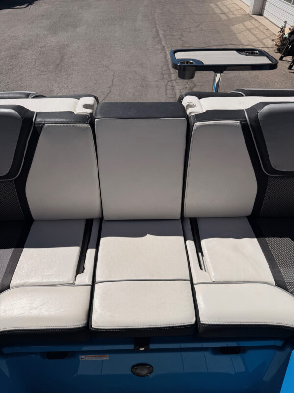 2023 25' Yamaha Wake Series "255 XD" - Image 35