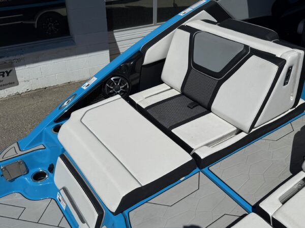 2023 25' Yamaha Wake Series "255 XD" - Image 36