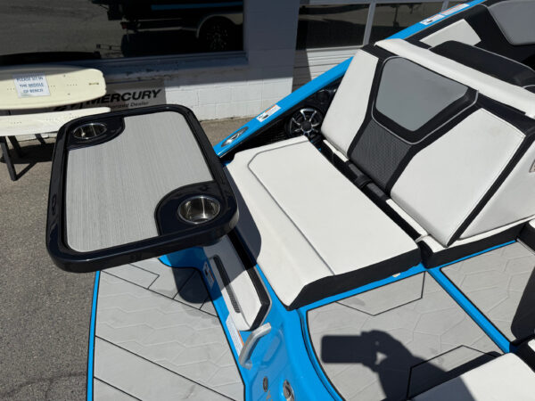 2023 25' Yamaha Wake Series "255 XD" - Image 37